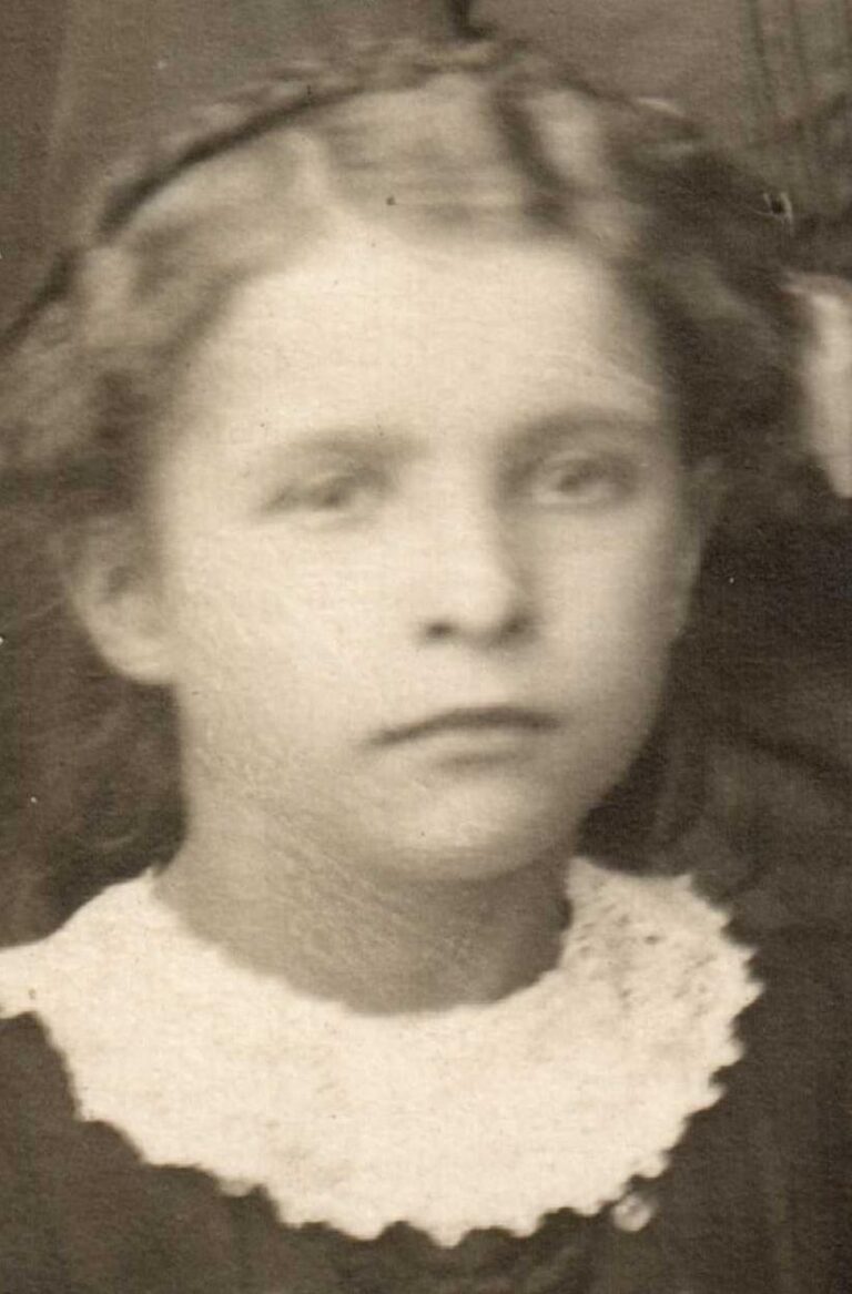 Porträt von Nowak, Elisabeth geb. Wisniewski